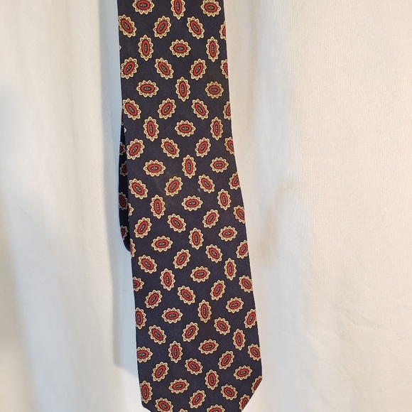 Floral Medallion silk tie Jos. A. Bank heritage vintage - Picture 2 of 2